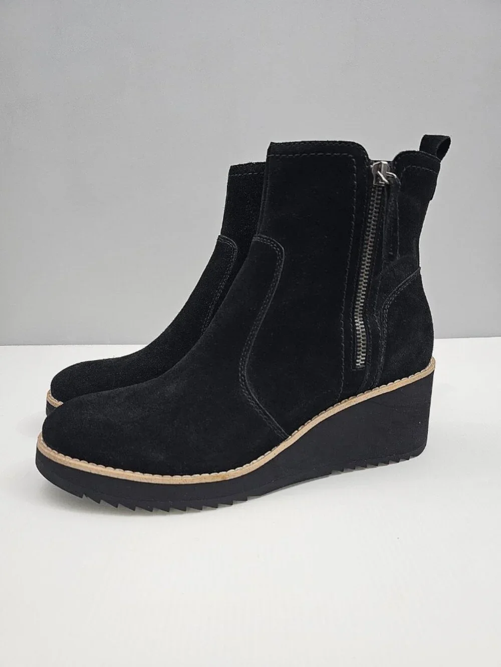 Earth Clinto Platform Wedge Ankle Booties Womens 9.5 Black Suede Comfort Boot